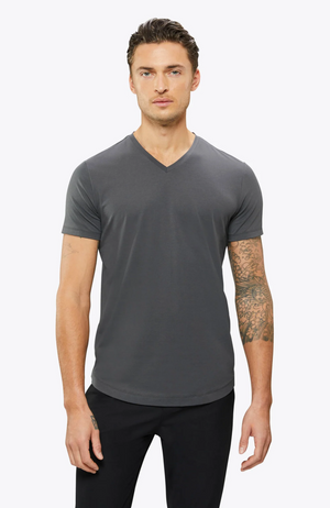 CUTS - Ao V-Neck Curve Hem Tee